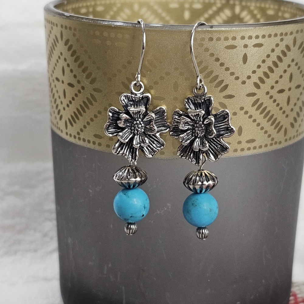 Southwestern Flower Dangle Earrings Oxidized 925 Silver and Howlite Beads - Picture 4 of 14